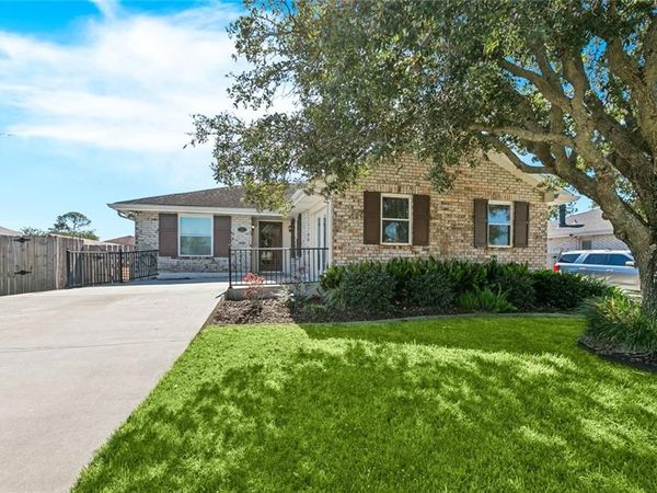 413 PELLERIN Drive, Kenner, LA 70065