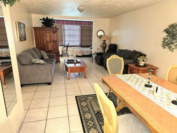 2831 Somerset Drive, Unit 305, Lauderdale Lakes, FL 33311