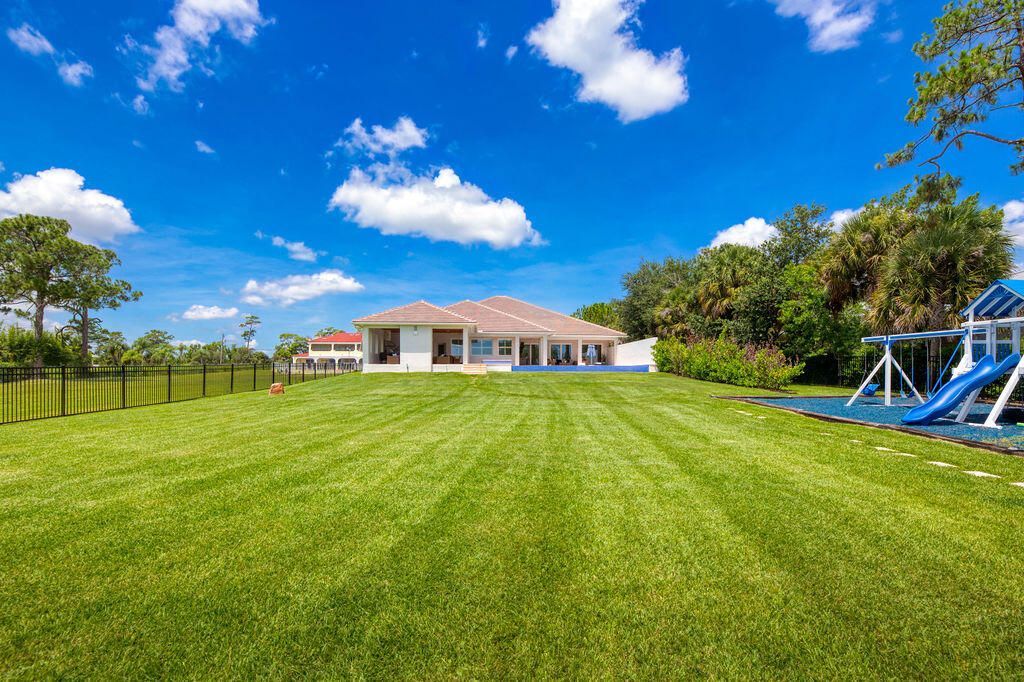 2821 SE North Lookout Boulevard, Port Saint Lucie, FL 34984 Photo