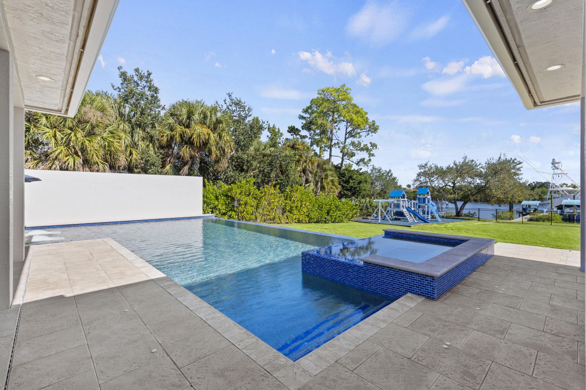 2821 SE North Lookout Boulevard, Port Saint Lucie, FL 34984 Photo