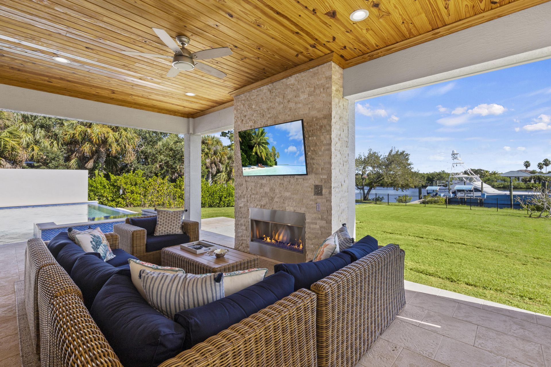 2821 SE North Lookout Boulevard, Port Saint Lucie, FL 34984 Photo