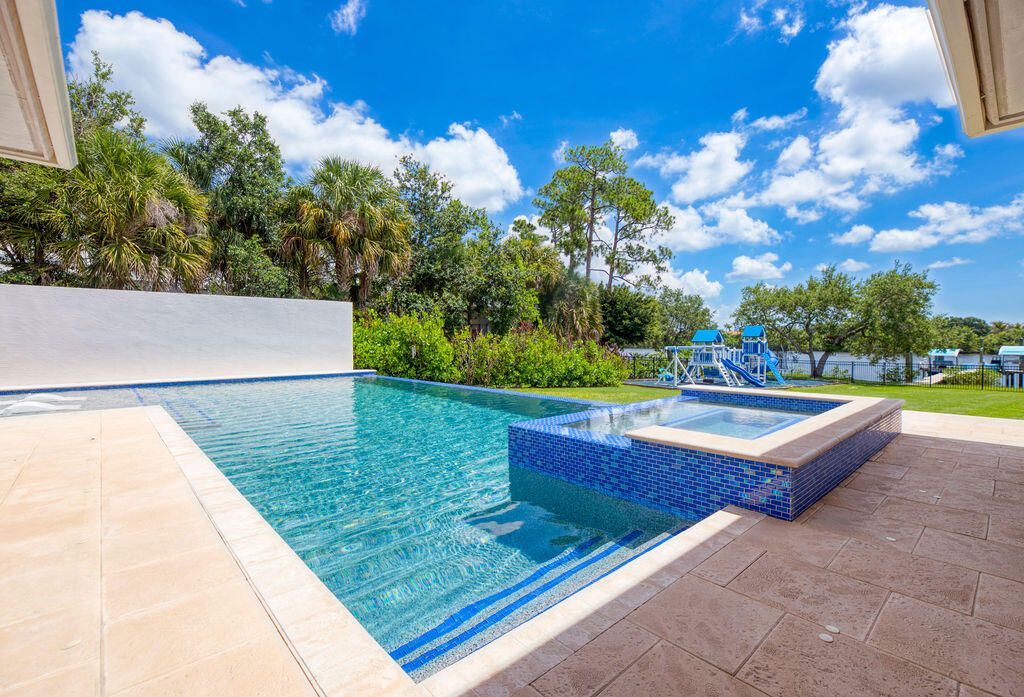 2821 SE North Lookout Boulevard, Port Saint Lucie, FL 34984 Photo