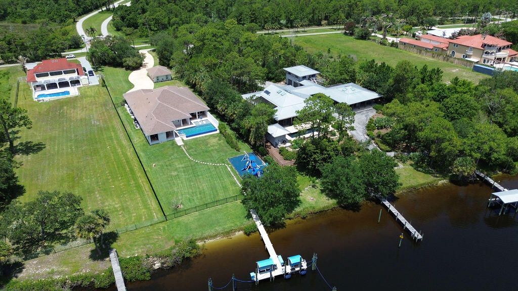 2821 SE North Lookout Boulevard, Port Saint Lucie, FL 34984 Photo