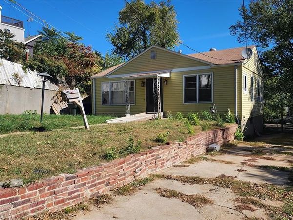 1912 Kraft Street, St Louis, MO 63139