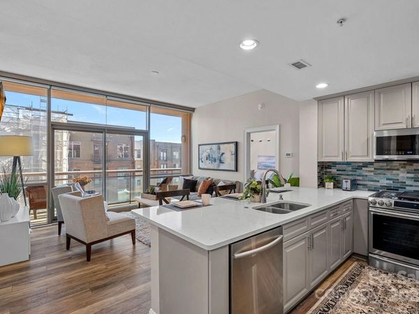 315 Arlington Avenue, Unit 607, Charlotte, NC 28203