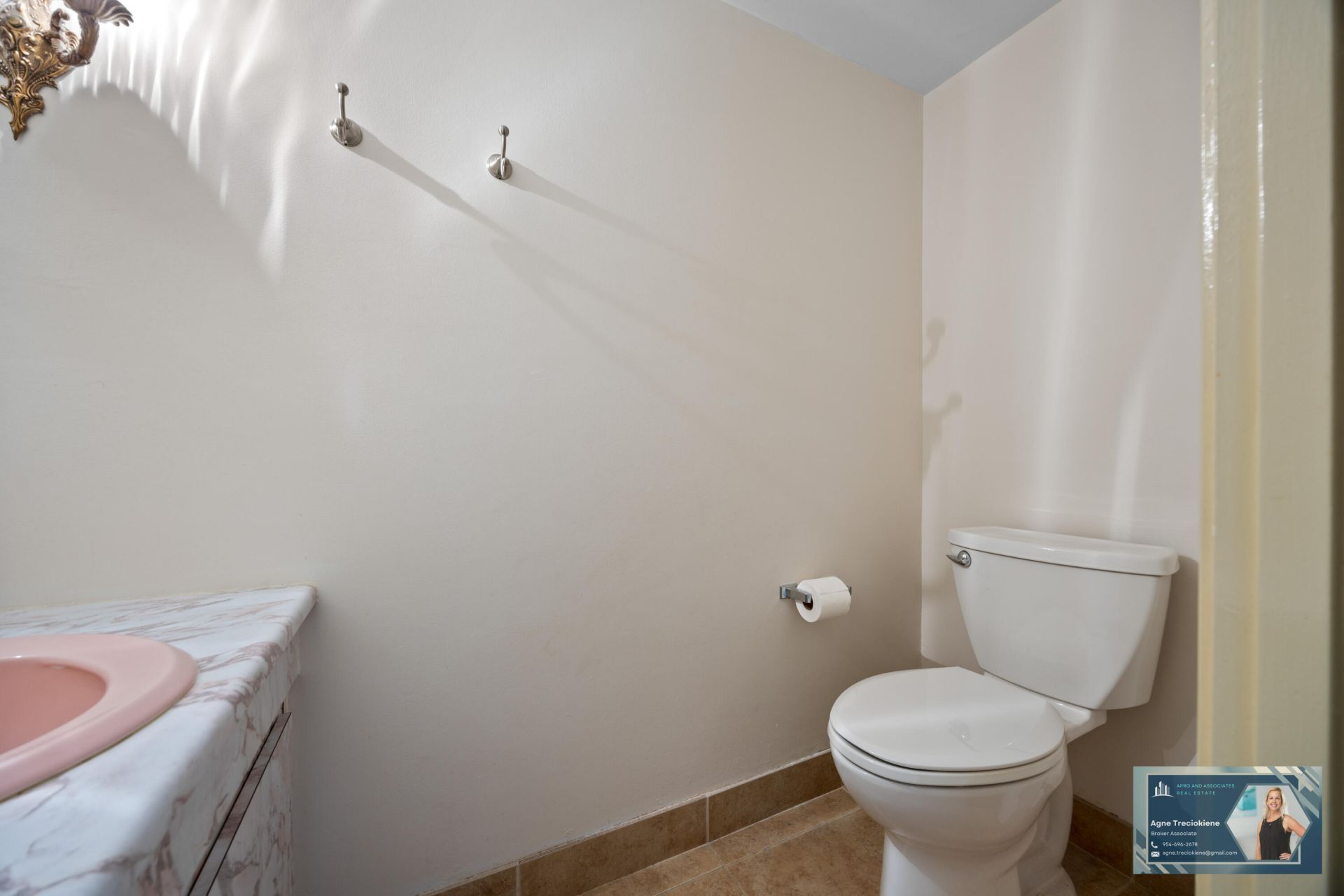 300 Diplomat Parkway, Unit 607, Hallandale Beach, FL 33009 Photo