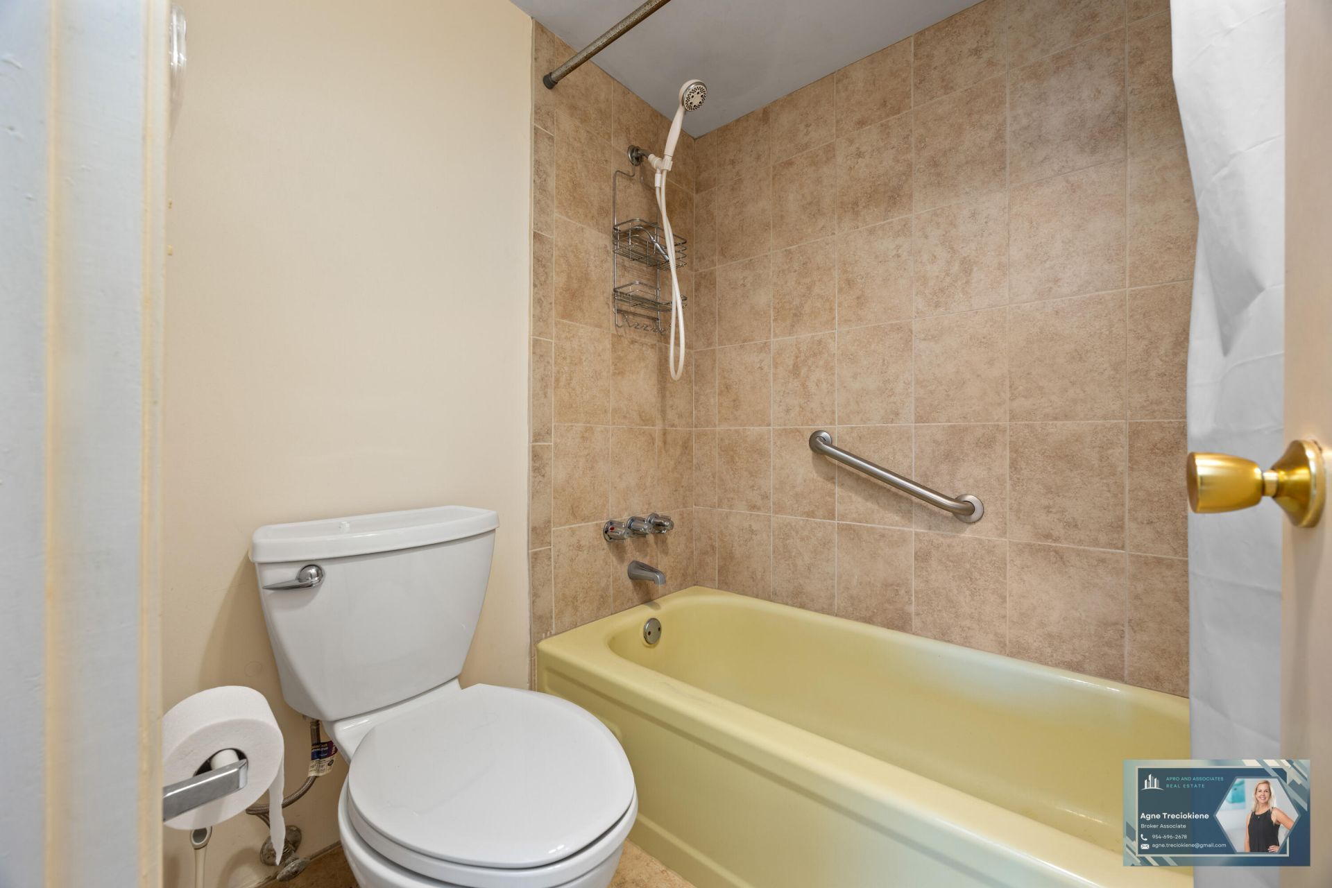 300 Diplomat Parkway, Unit 607, Hallandale Beach, FL 33009 Photo