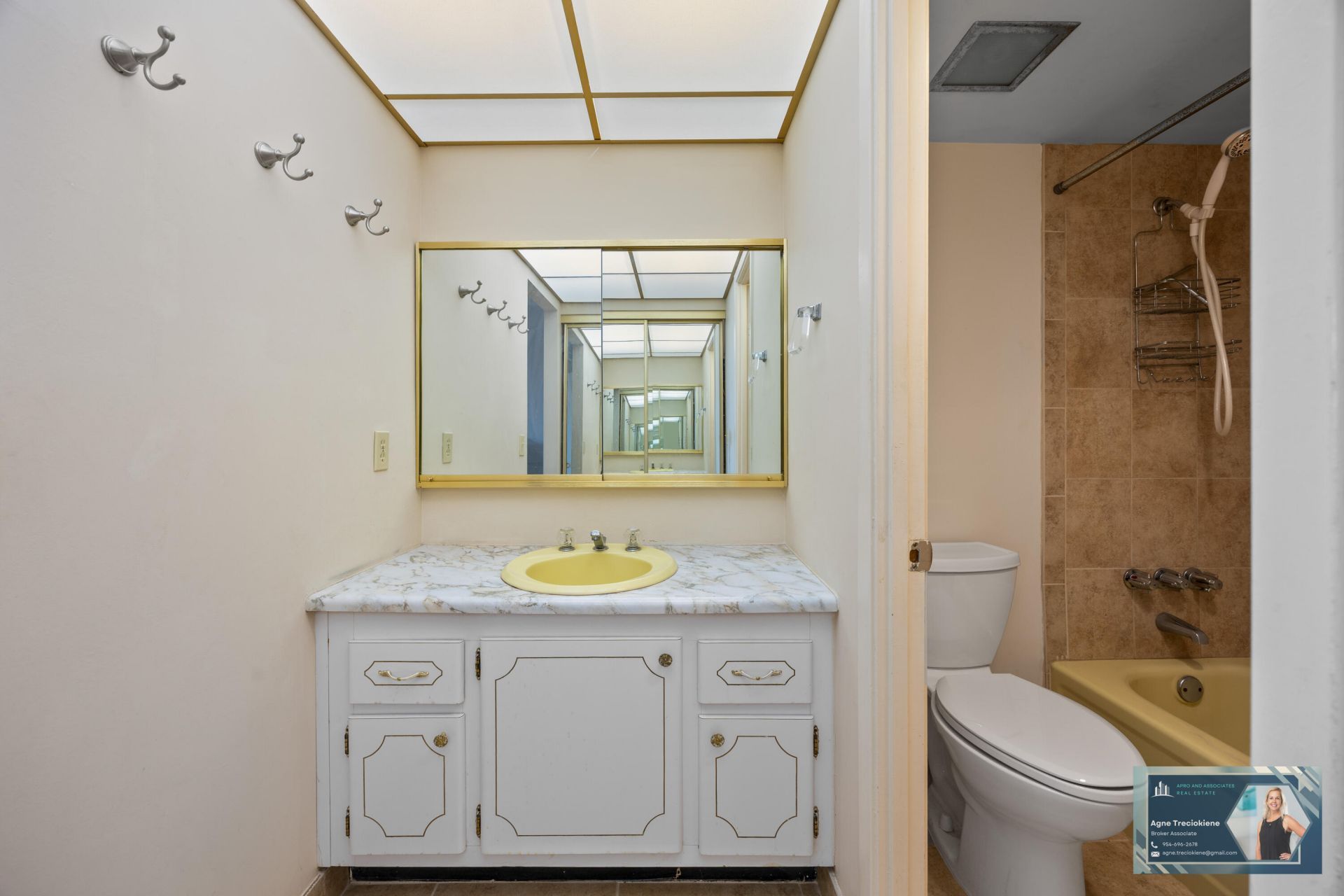 300 Diplomat Parkway, Unit 607, Hallandale Beach, FL 33009 Photo