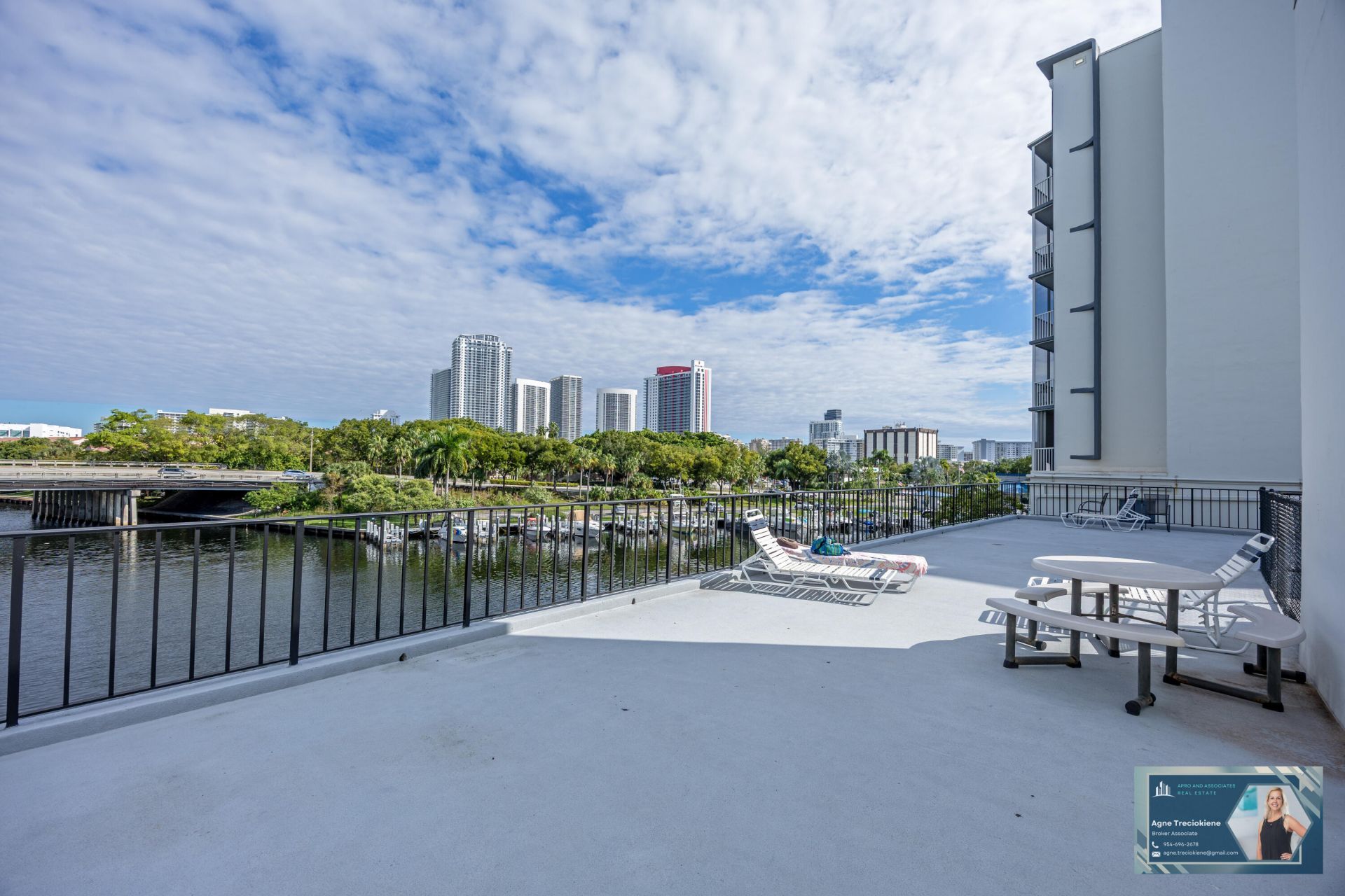 300 Diplomat Parkway, Unit 607, Hallandale Beach, FL 33009 Photo