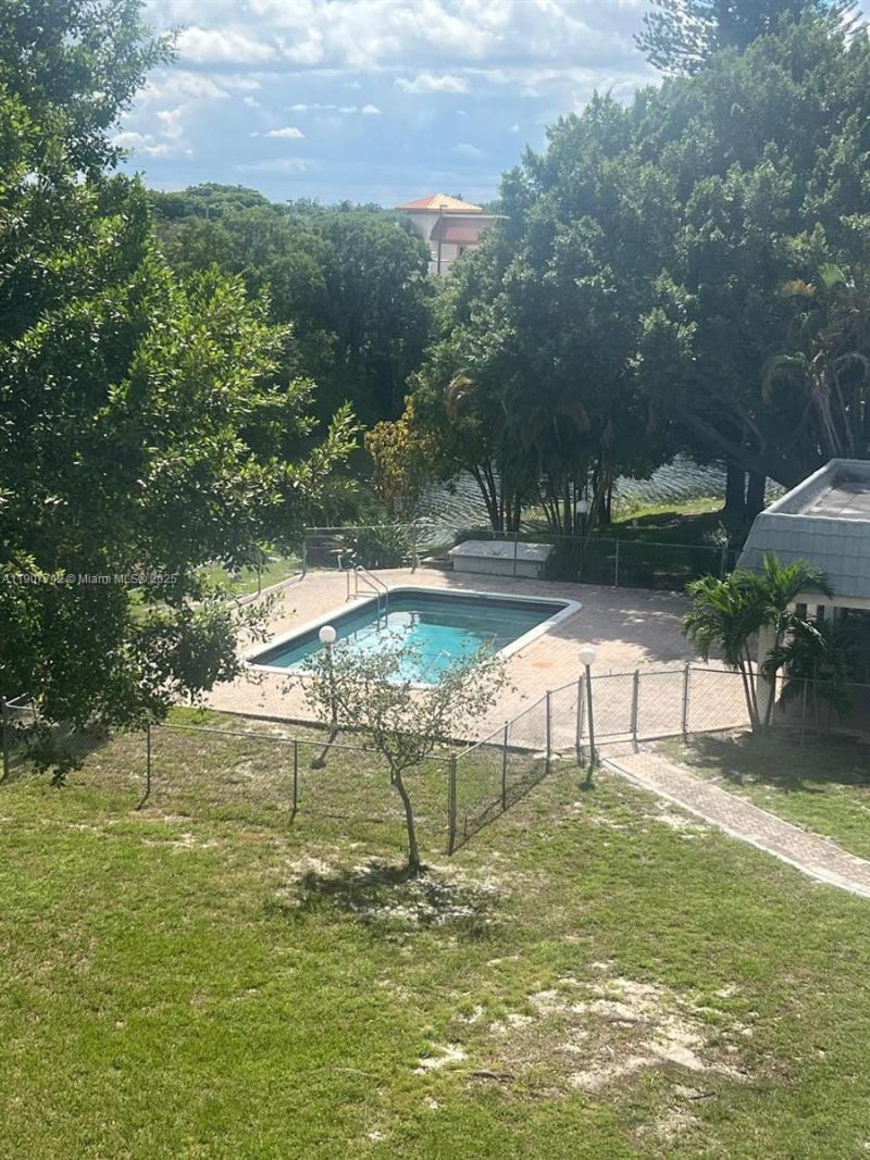 3300 Spanish Moss Ter, Unit 411, Lauderhill, FL 33319 Photo