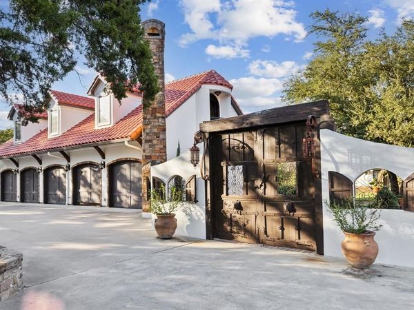 1900 Shady Oaks Drive, Southlake, TX 76092