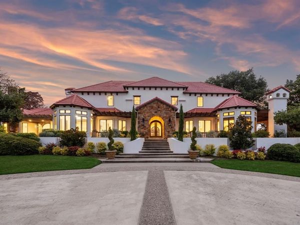 1900 Shady Oaks Drive, Southlake, TX 76092