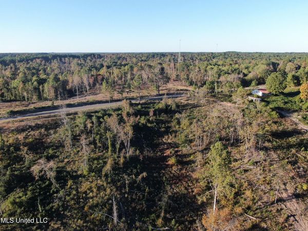 1 Marianna Road, Holly Springs, MS 38635