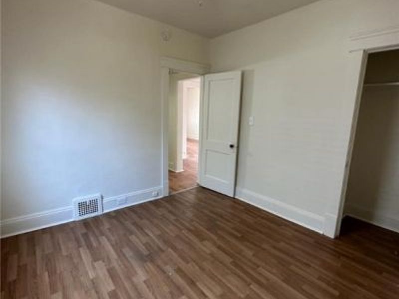 11117 Melba Avenue, Cleveland, OH 44104 Photo 9