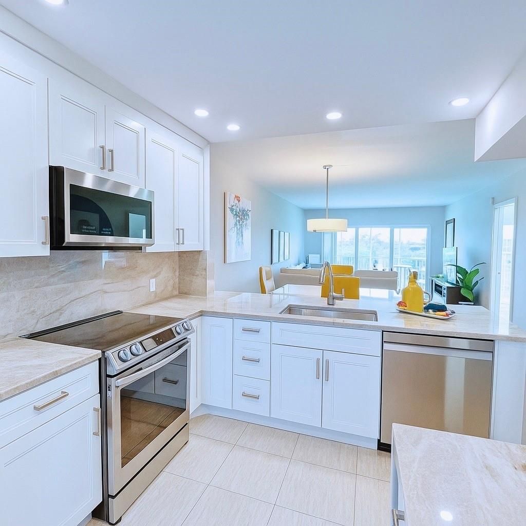 3000 N Palm Aire Drive, Unit 404, Pompano Beach, FL 33069 Photo