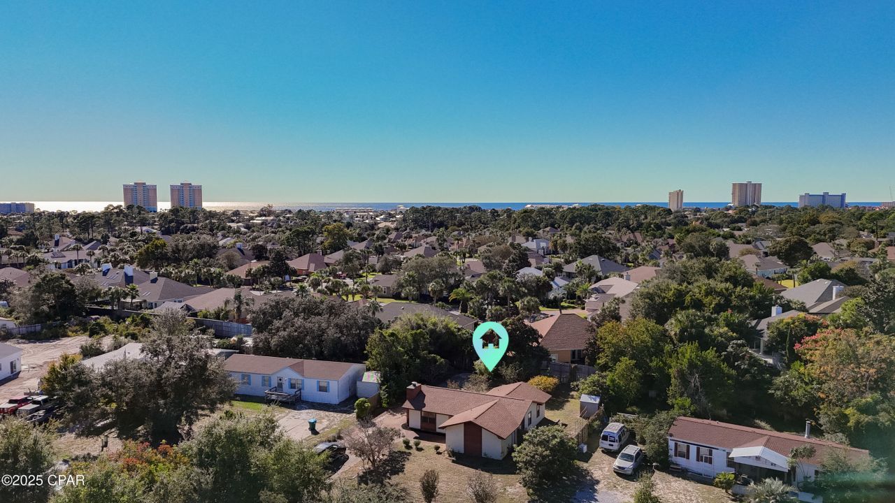 585 Lagoon Oaks Drive, Panama City, FL 32408 Main Photo