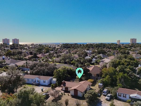 585 Lagoon Oaks Drive, Panama City, FL 32408