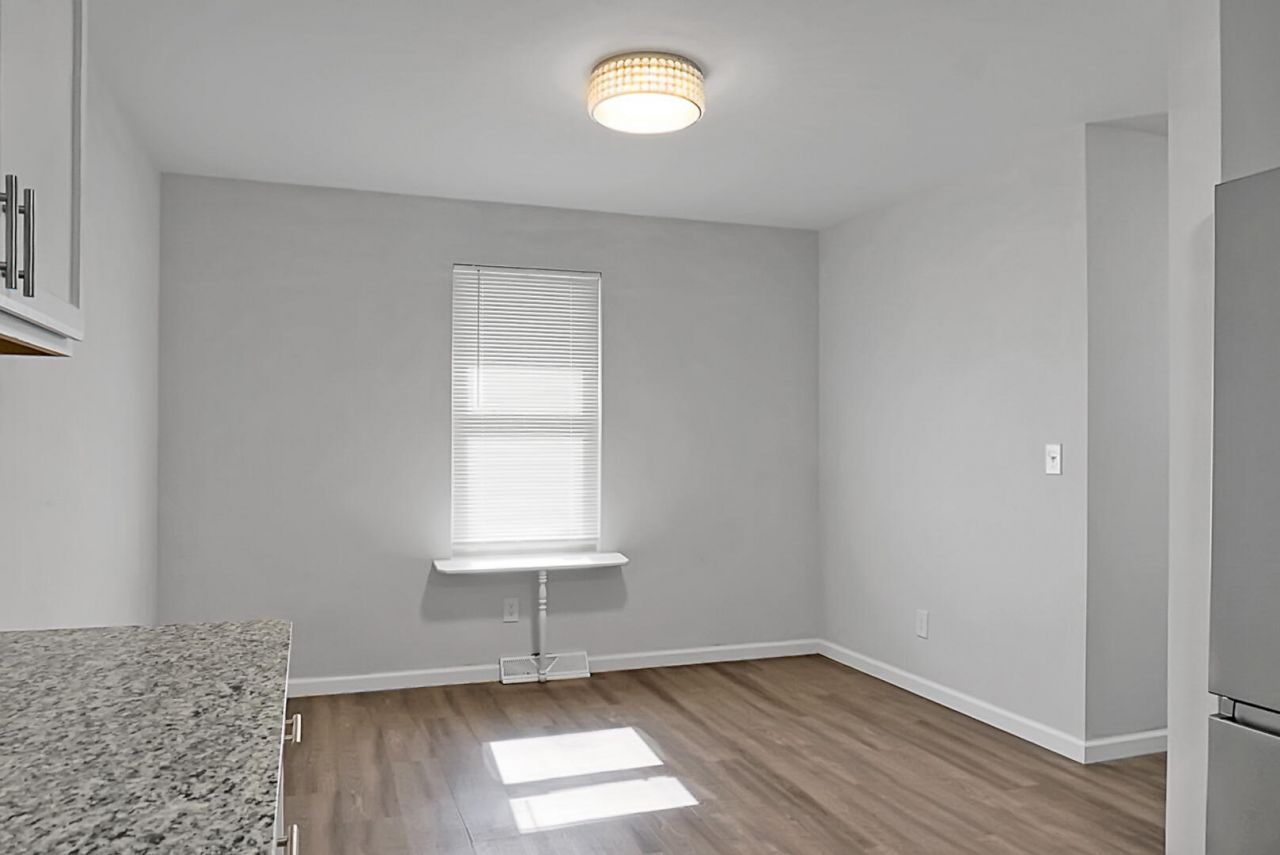 401 Terrier Road Photo 11