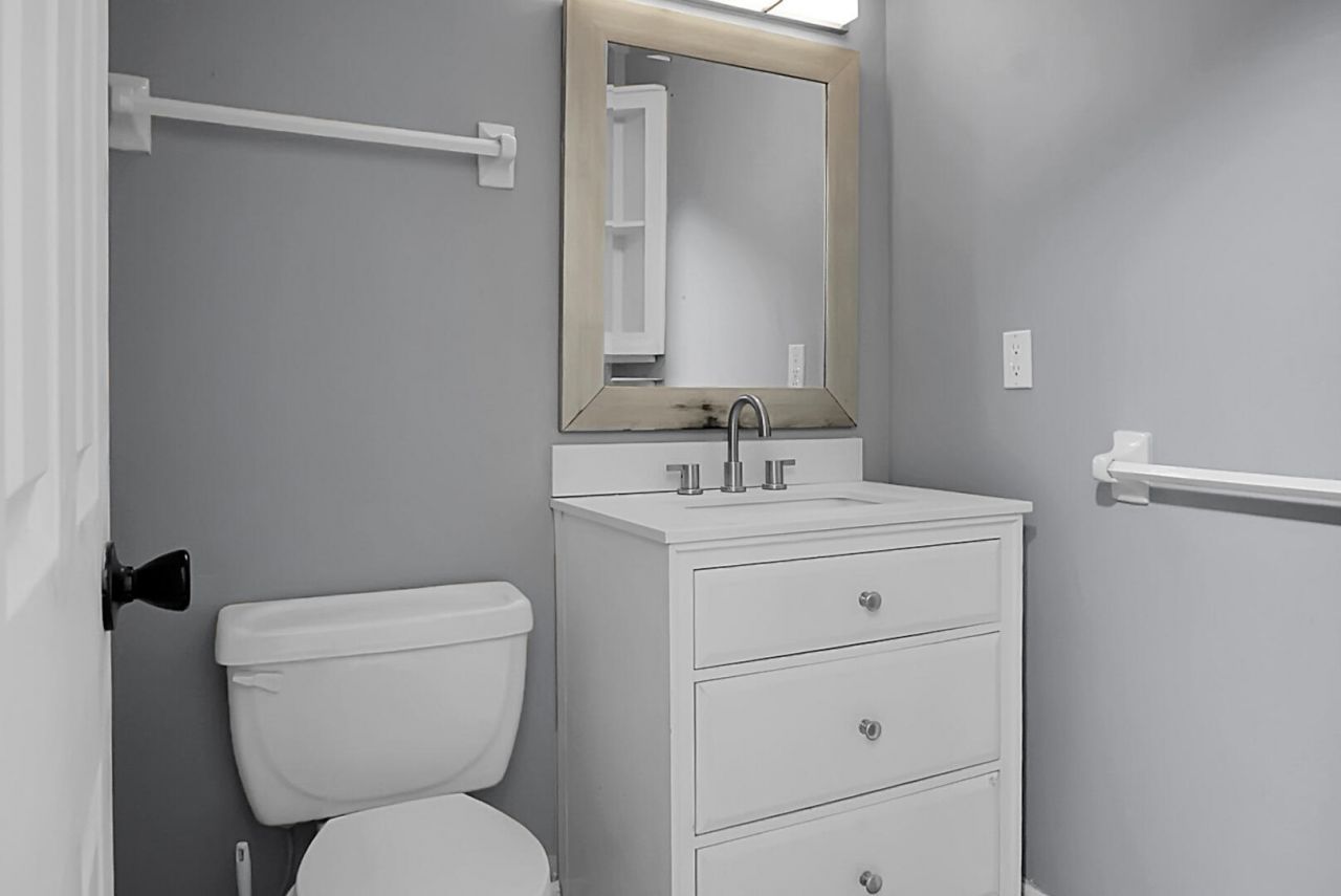 401 Terrier Road Photo 28