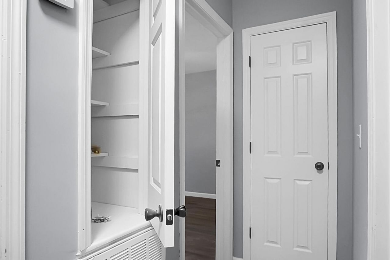 401 Terrier Road Photo 32