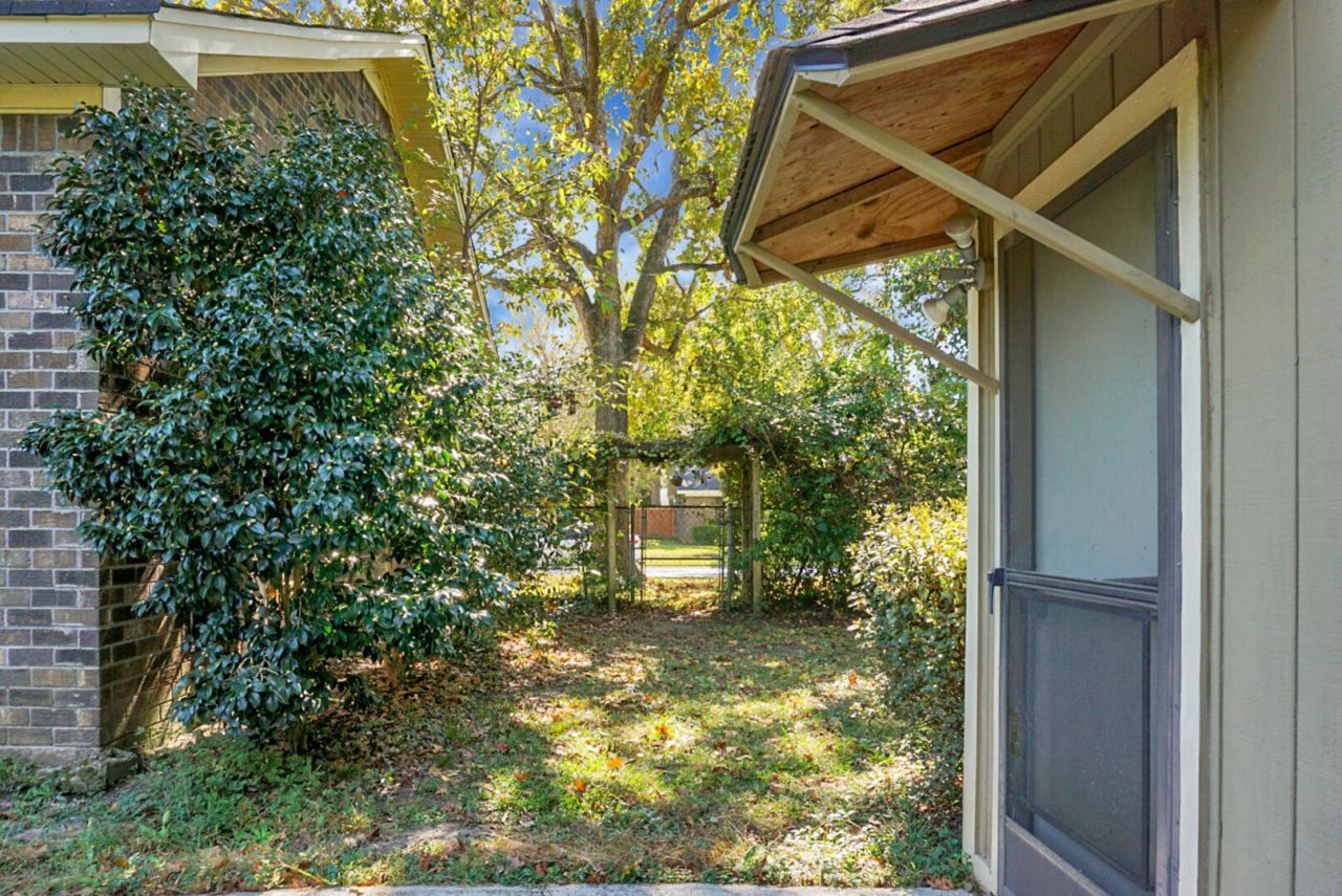 401 Terrier Road Photo 44