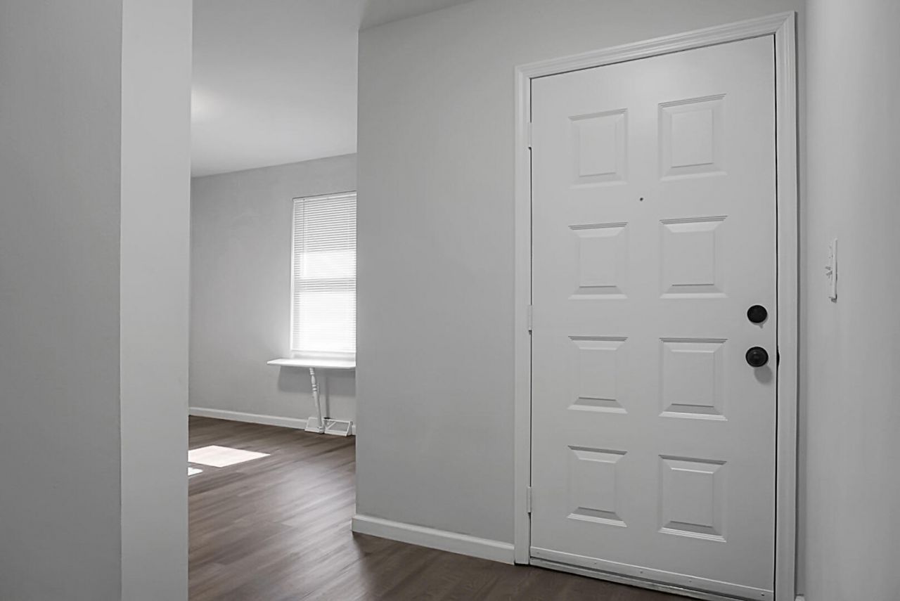 401 Terrier Road Photo 7