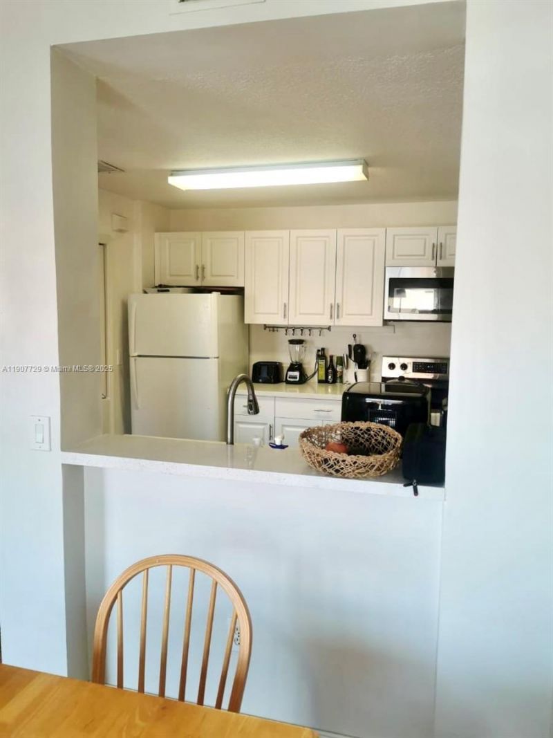 6201 NW 114th Pl, Unit 245, Doral, FL 33178 Photo