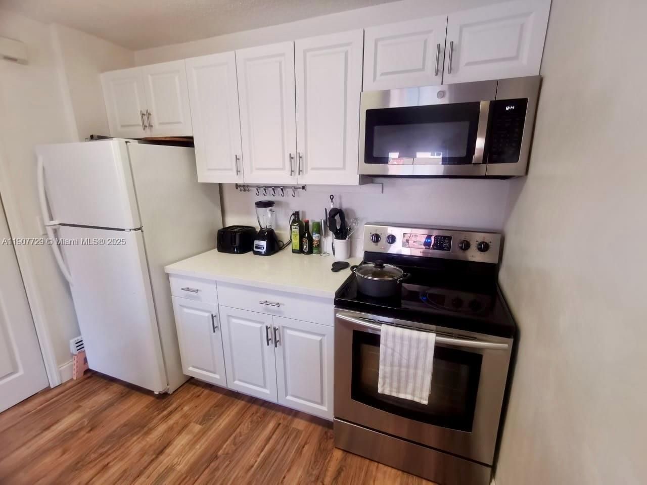 6201 NW 114th Pl, Unit 245, Doral, FL 33178 Photo