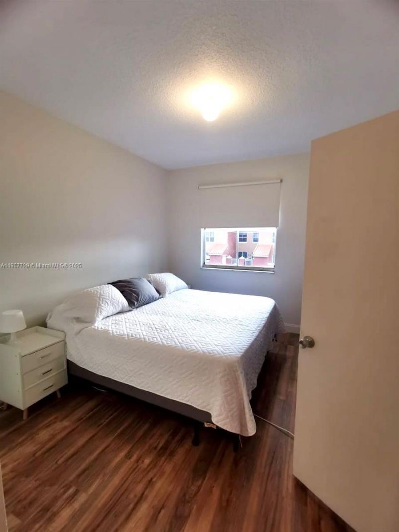 6201 NW 114th Pl, Unit 245, Doral, FL 33178 Photo