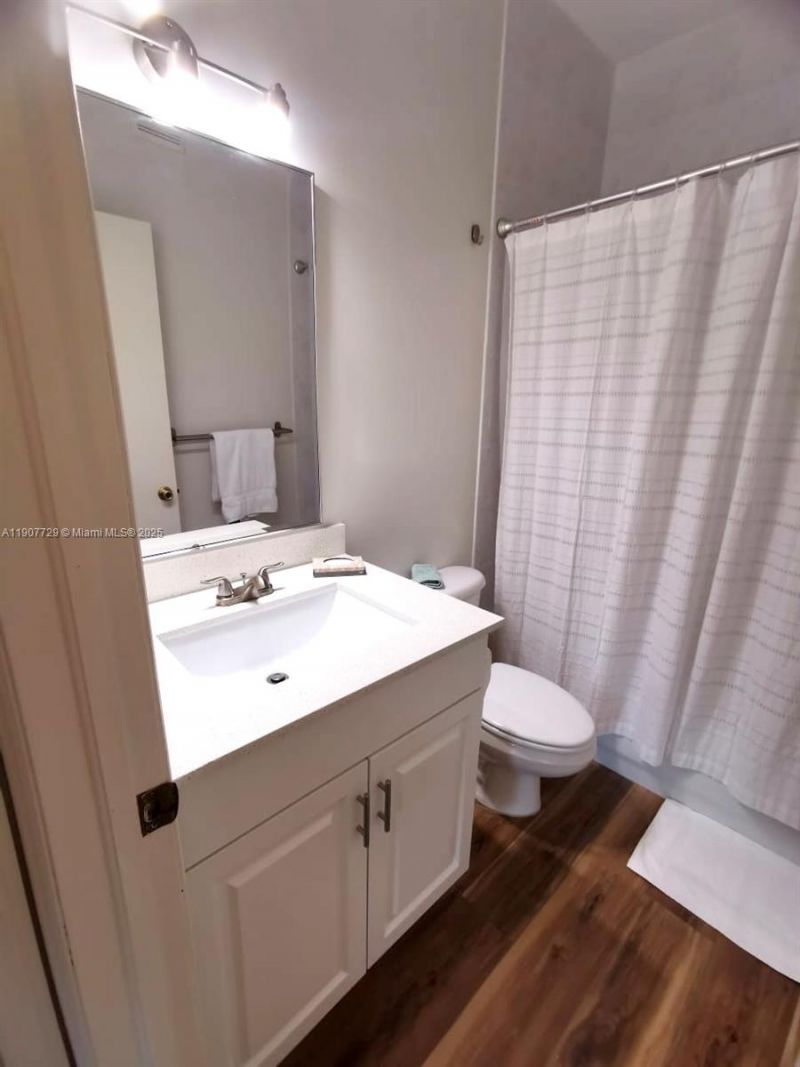 6201 NW 114th Pl, Unit 245, Doral, FL 33178 Photo