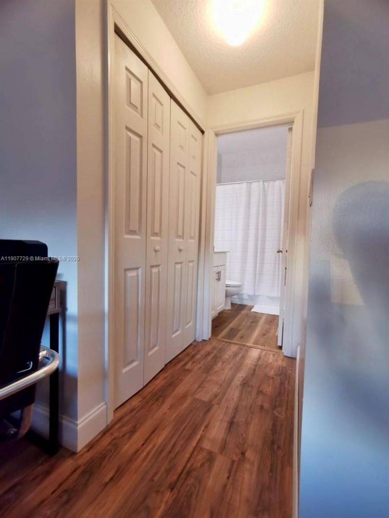 6201 NW 114th Pl, Unit 245, Doral, FL 33178 Photo