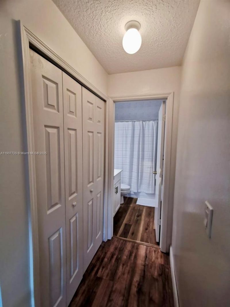 6201 NW 114th Pl, Unit 245, Doral, FL 33178 Photo