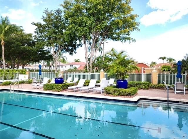 6201 NW 114th Pl, Unit 245, Doral, FL 33178 Photo