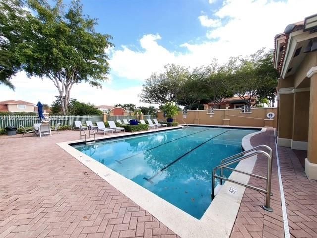 6201 NW 114th Pl, Unit 245, Doral, FL 33178 Photo
