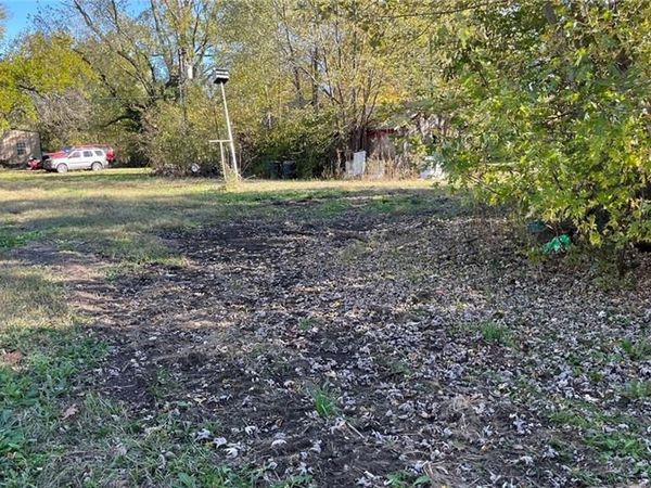 415 Taylor Street, Pomona, KS 66076