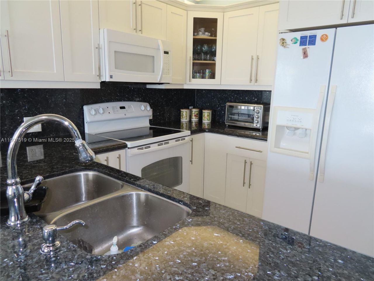 5701 Collins Ave, Unit 304, Miami Beach, FL 33140 Photo