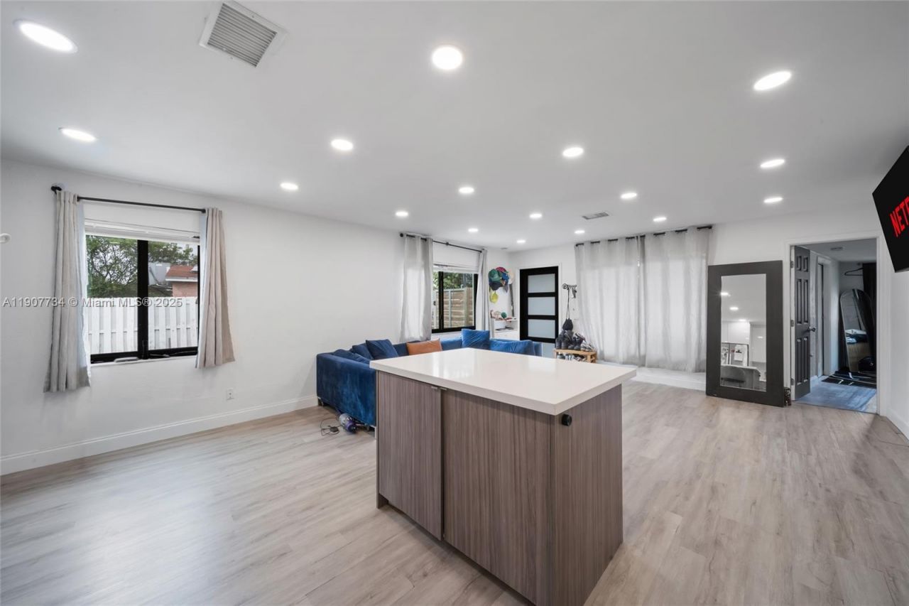 1889 NW 6th Ave, Pompano Beach, FL 33060 Photo