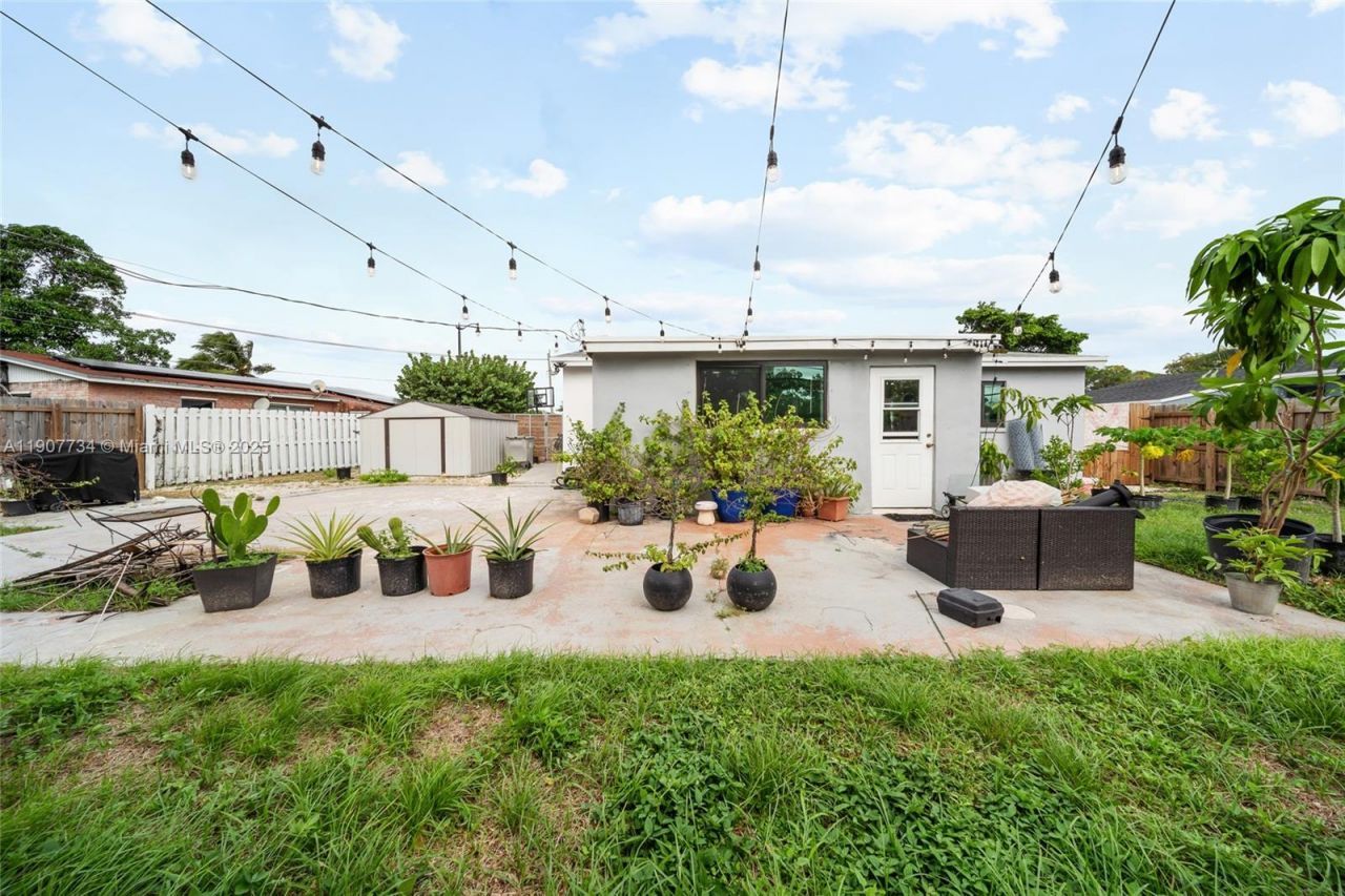 1889 NW 6th Ave, Pompano Beach, FL 33060 Photo