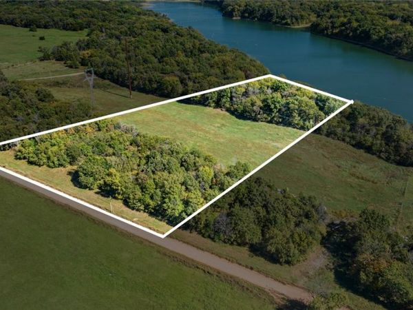 Swepco Lake Road, Gentry, AR 72734