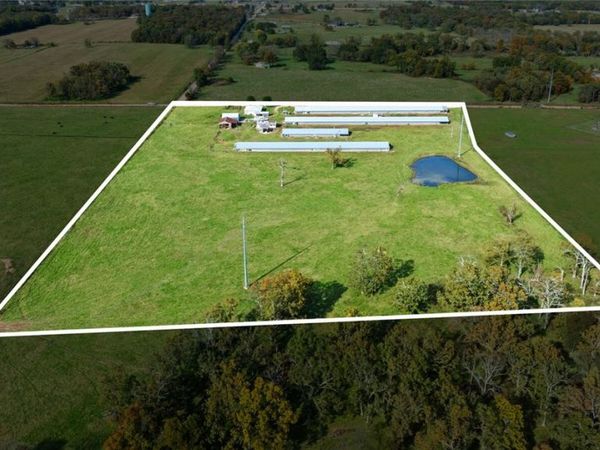 15165 Peterson Road , Gentry, AR 72734