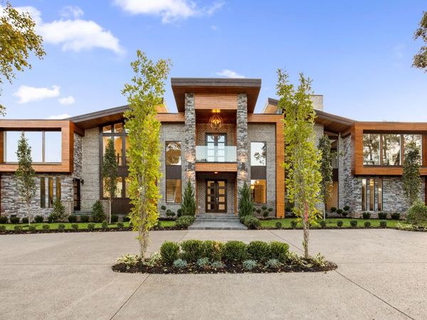 869 Battery Ln, Nashville, TN 37220