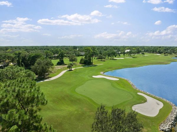 601 Bridgewater Lane SW, Vero Beach, FL 32962