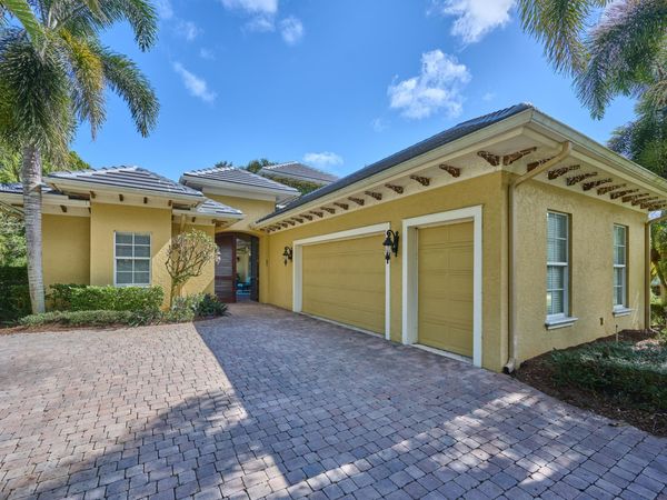 601 Bridgewater Lane SW, Vero Beach, FL 32962
