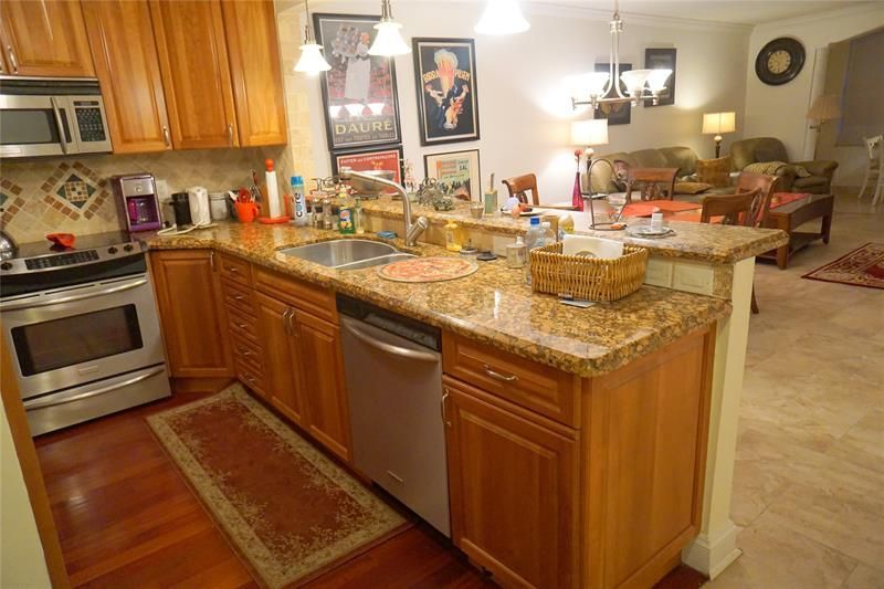 2851 Somerset Drive, Unit 103, Lauderdale Lakes, FL 33311 Photo