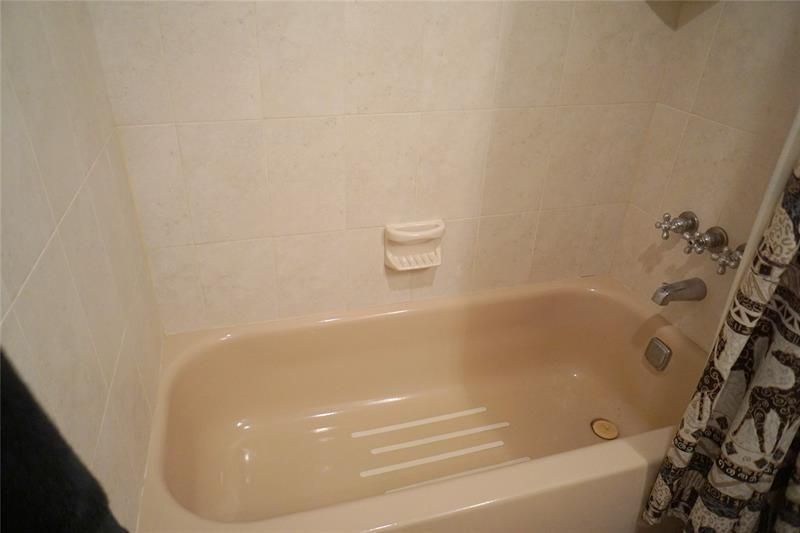 2851 Somerset Drive, Unit 103, Lauderdale Lakes, FL 33311 Photo