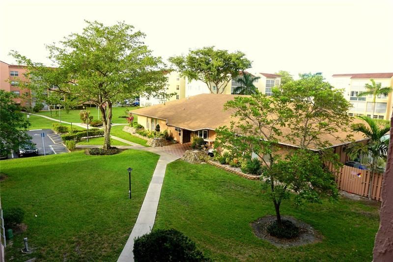 2851 Somerset Drive, Unit 103, Lauderdale Lakes, FL 33311 Photo