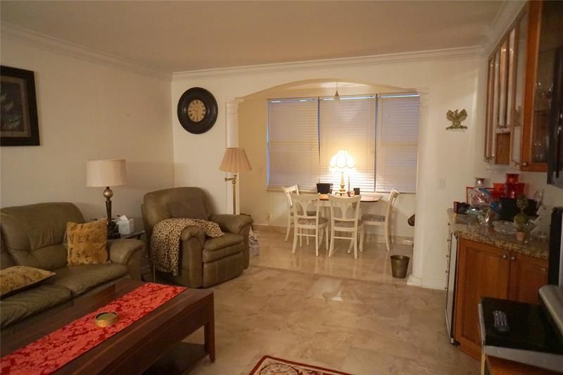 2851 Somerset Drive, Unit 103, Lauderdale Lakes, FL 33311 Photo