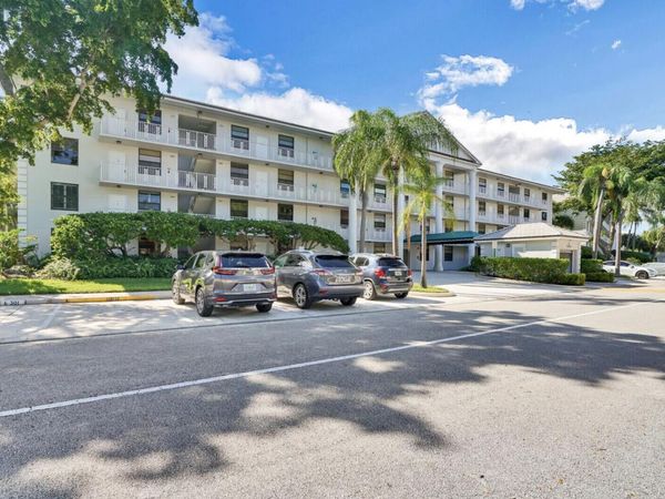 3636 Whitehall Drive, Unit 401, West Palm Beach, FL 33401