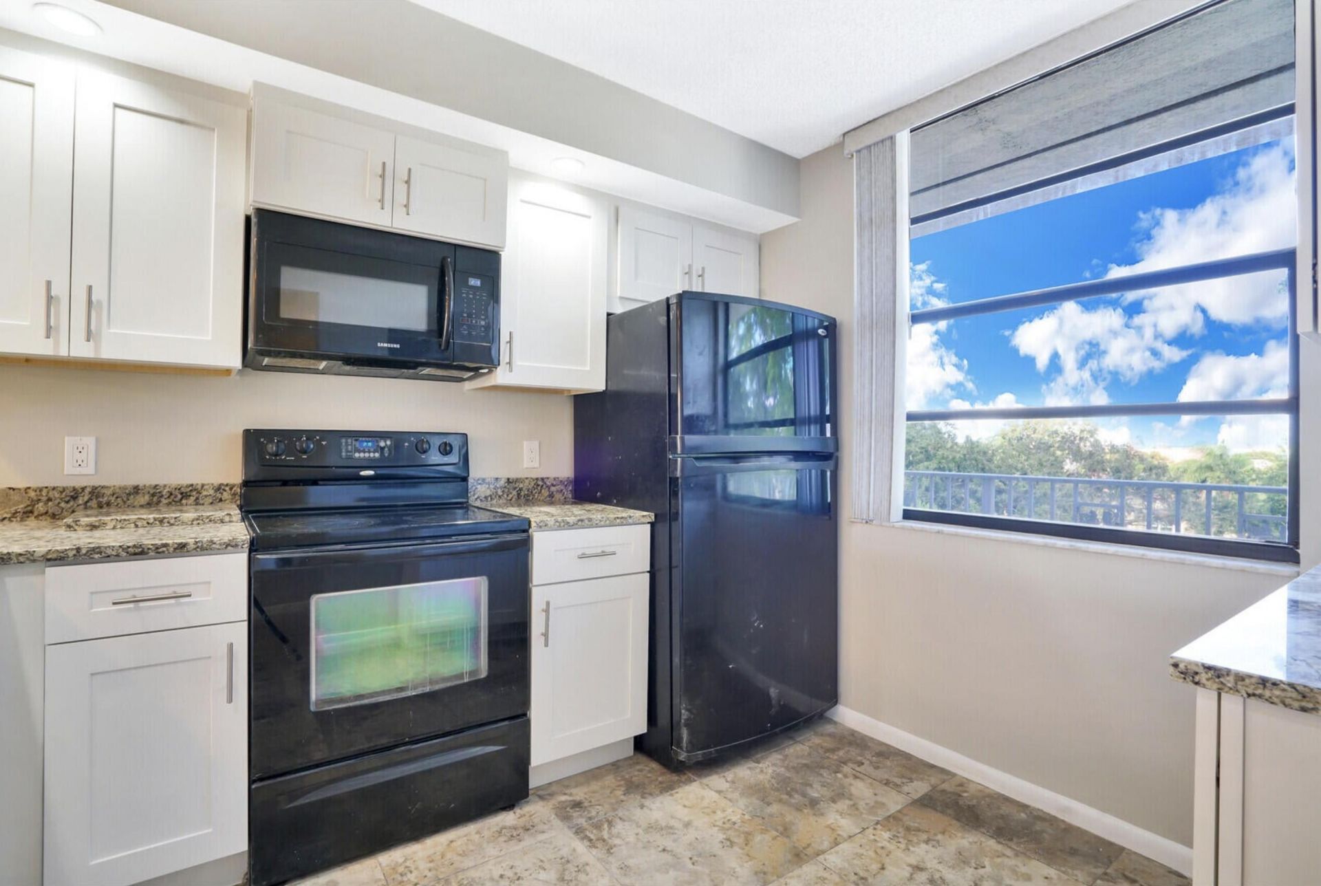 3636 Whitehall Drive, Unit 401, West Palm Beach, FL 33401 Photo
