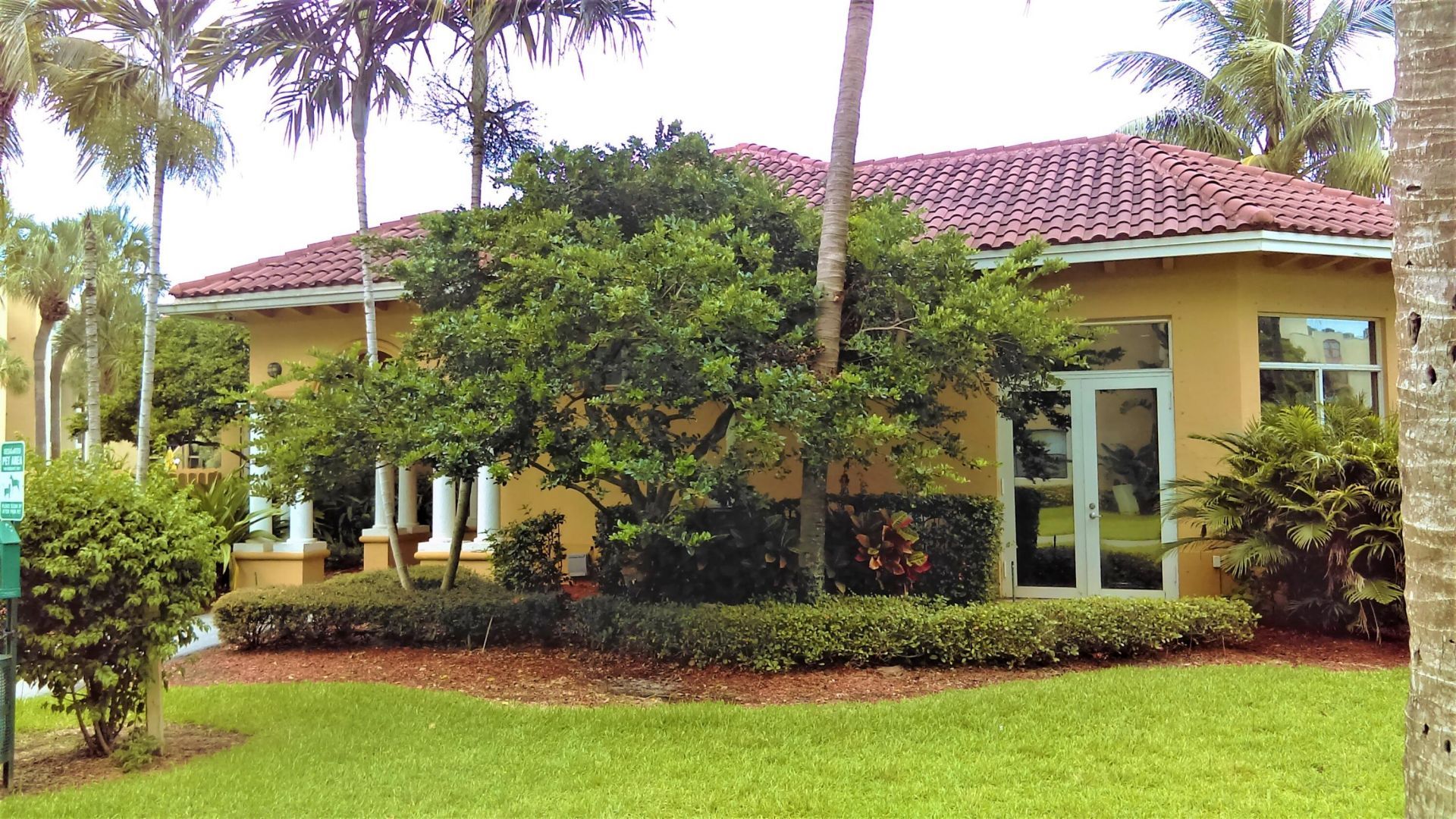 1915 Lavers Circle, Unit E208, Delray Beach, FL 33444 Photo